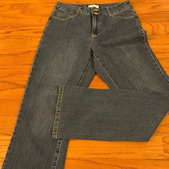 Christopher and Banks size 8 Denim jeans - Picture 1 of 6